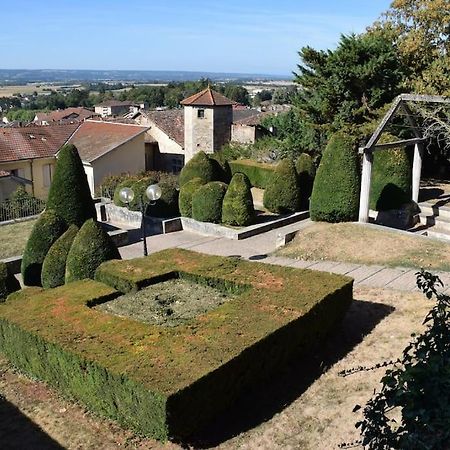 Gite Des Remparts Reservation Par Telephone Laissez Vos Coordonnees La Cote-Saint-Andre Exterior foto